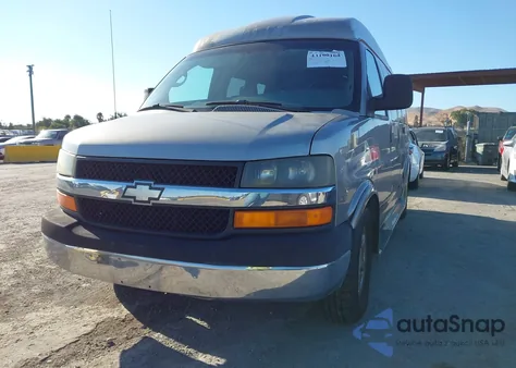 2004 Chevrolet Express G1500 из США, поврежденный, VIN 1GBFG15T541142525